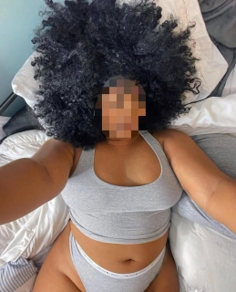 Novinha meiga e safada
