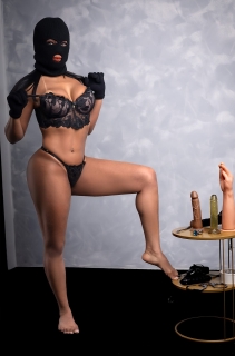 Paola dominatrix 