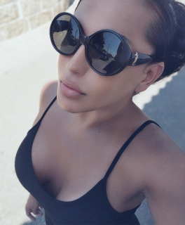 Bela travesti barbara poucos dias