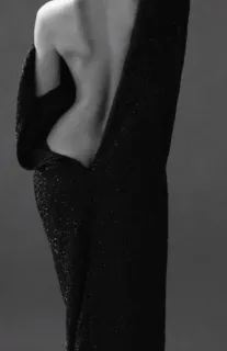 Sou elegante e muito discreta