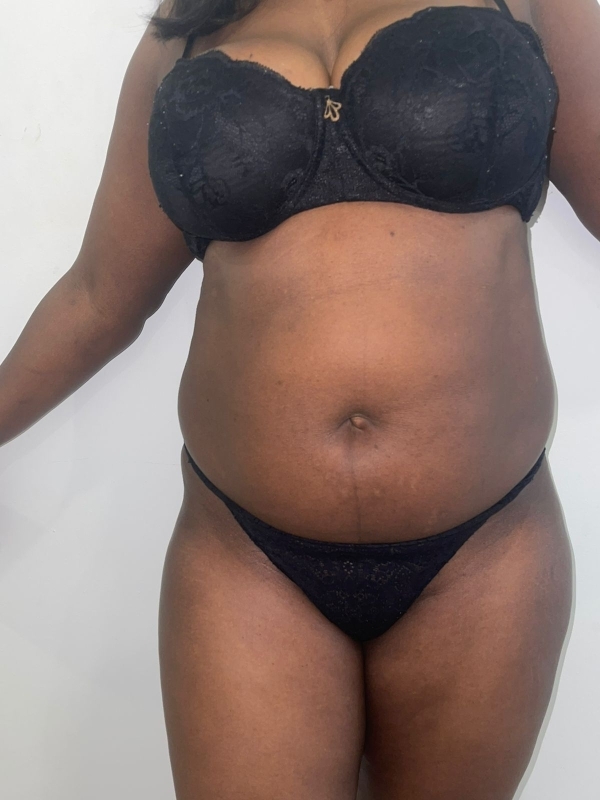 Bia morena envolvente sedutora atrevida